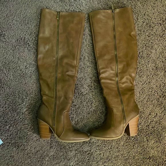 JustFab | Shoes | Just Fab 65 Wide Calf 